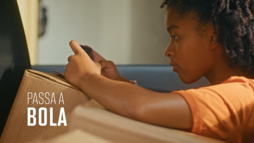 PASSA A BOLA
